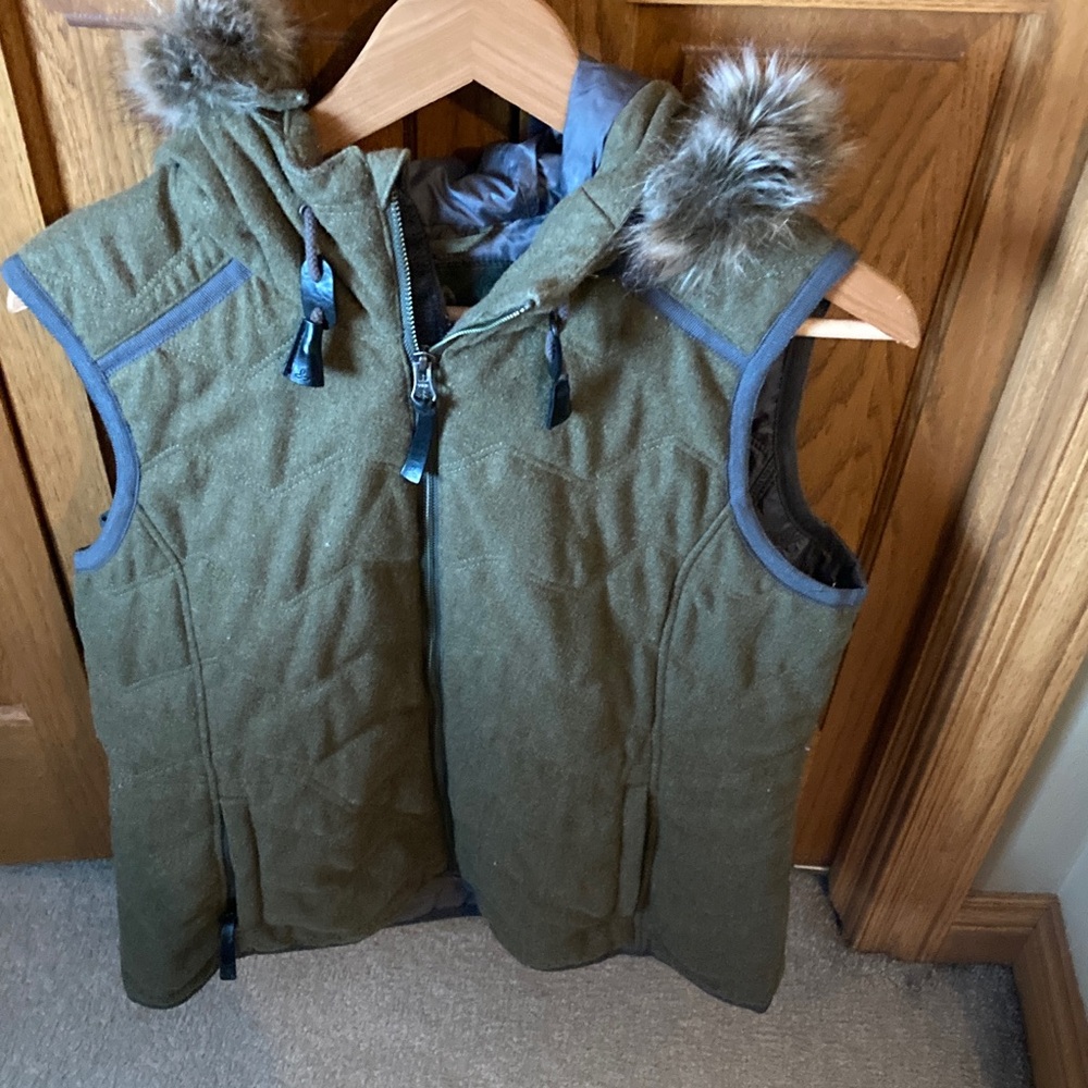 Prana army Green Vest with Faux Fur Hood